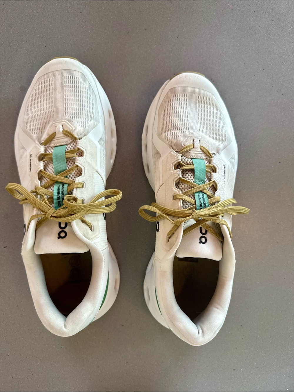 On Cloudrunner Men's Running Shoes * US 12 Wide * White Tan Green - Picture 3 of 15